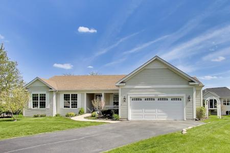 1126 Oak Point Court