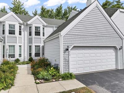 413 Edgewater Lane