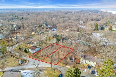 27580 W Stonegate Drive