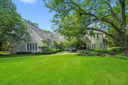 1 Kensington Drive