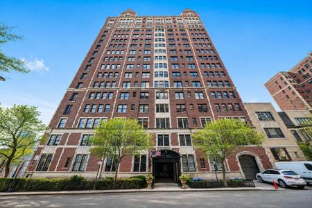 1120 N LAKE SHORE Drive