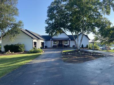 23-51 Broadview Drive