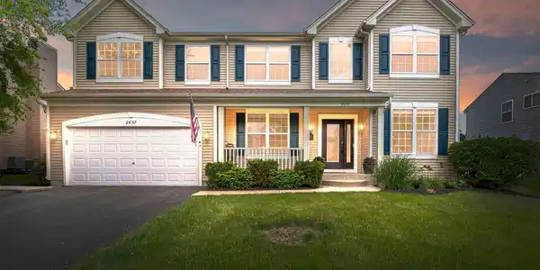 2637 W Autumn Drive