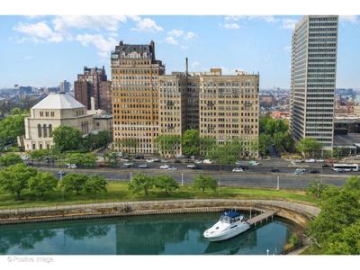3500 N Lake Shore Drive