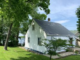 402 E Lake Shore Drive