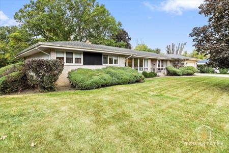 980 Apple Creek Lane
