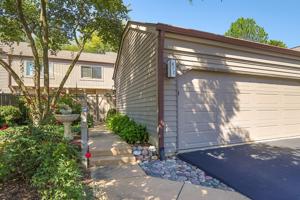 672 Shoreline Road