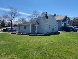 113 E CLARENDON Drive