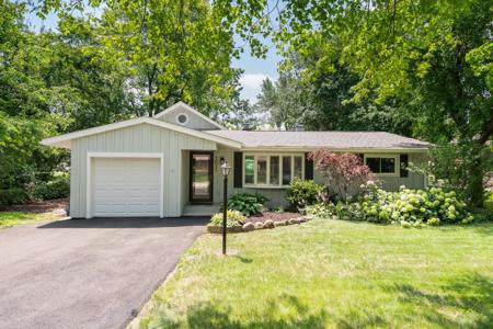 3011 Killarney Drive