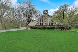 39285 N Cedar Crest Drive