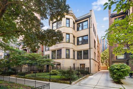635 W Sheridan Road