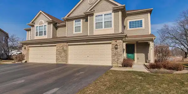 490 Lagoon Court