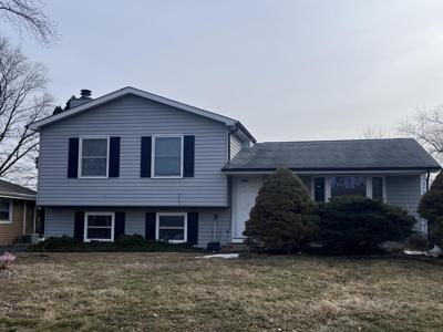 37227 N Hillside Drive