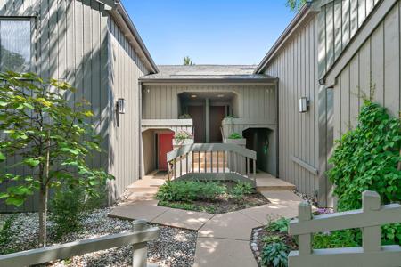 321 Shoreline Road
