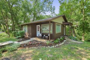5404 Hilltop Drive