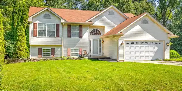 212 Rochester Road