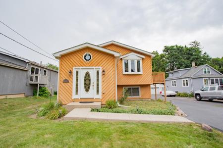 224 E Grand Avenue