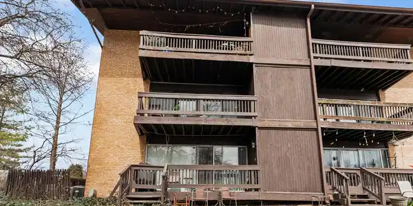 1603 Maple Terrace
