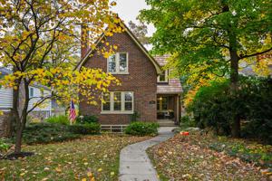 674 Essex Road