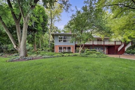 226 Bays Place