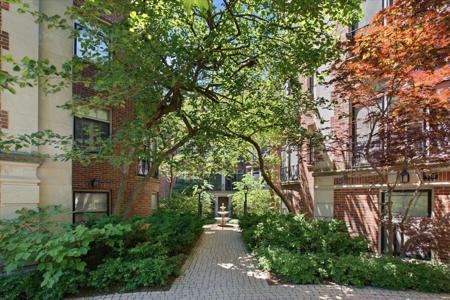 942 Michigan Avenue