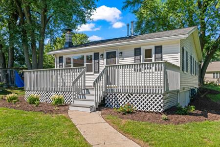 3817 W LAKE SHORE Drive