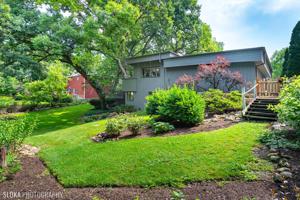 212 Hickory Road