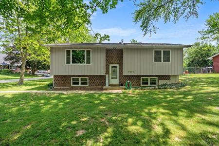 3202 Midway Drive