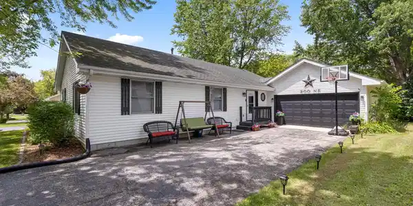 200 Bounty Drive NE