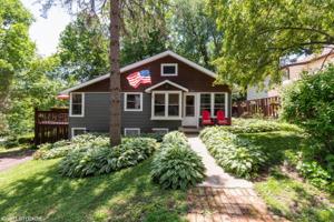 3813 Riverside Drive