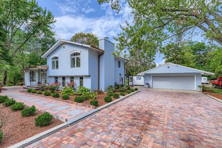 18838 W Hickory Street