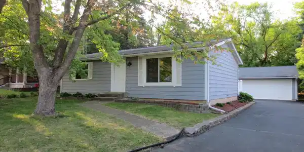 122 Liverpool Drive