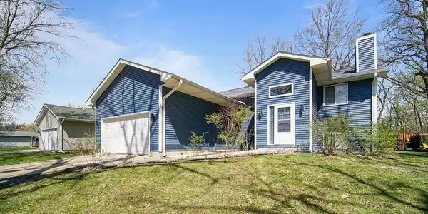 2511 SE Candlewick Drive