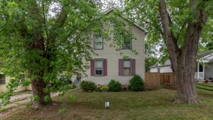 4913 Maplehill Drive
