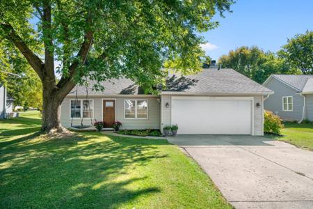 1724 LAKE HOLIDAY Drive