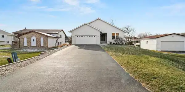 1012 NE Candlewick Drive