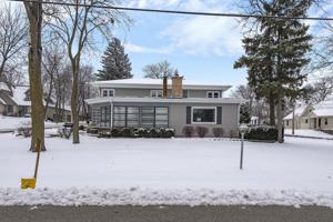 34707 N Lake Shore Drive