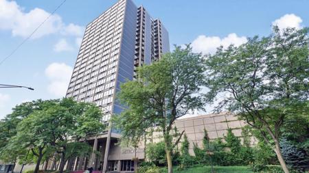 5320 N Sheridan Road