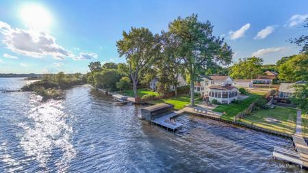 27771 W Lake Shore Drive