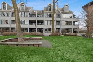 710 Diamond Lake Road