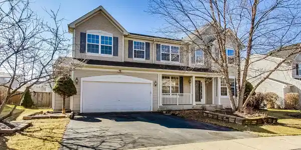 2561 W Magnolia Lane