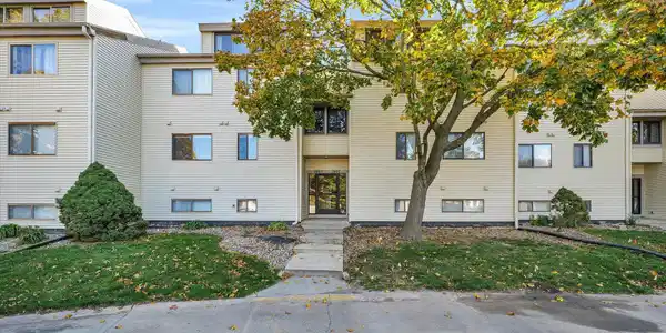 1905 MELROSE Drive