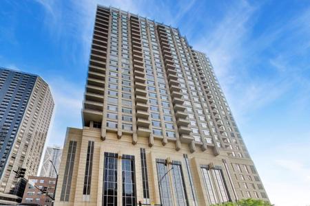 530 N LAKE SHORE Drive