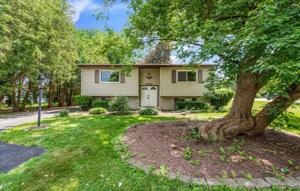 3518 Woodland Circle S