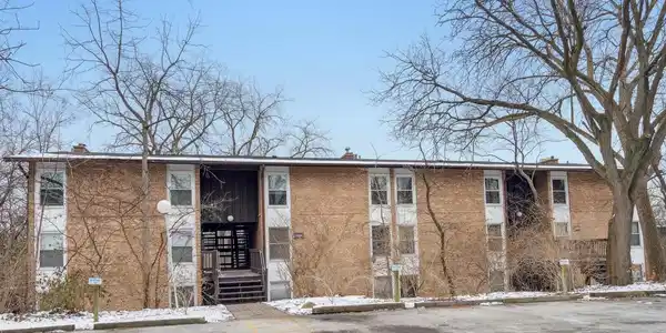 5514 E Lake Drive