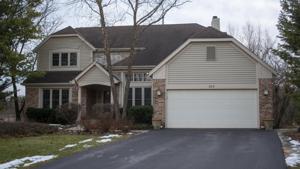 892 Warwick Lane