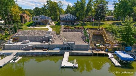 813 Lake Holiday Drive