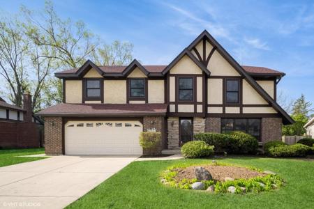 3935 Russett Lane