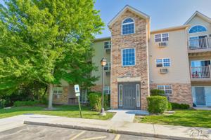 1584 W Crystal Rock Court