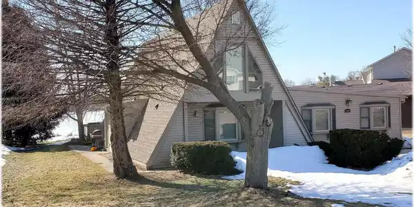 108 Candlewick Drive SE